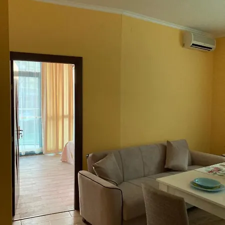 Sunny Cozy Appartamento Primorsko